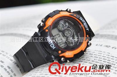 運(yùn)動(dòng)電子表工廠直供 爆款現(xiàn)貨，外貿(mào)精選模型588全新發(fā)布